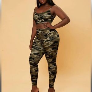 SHEIN 2 Piece Camouflage Set - Size 1X